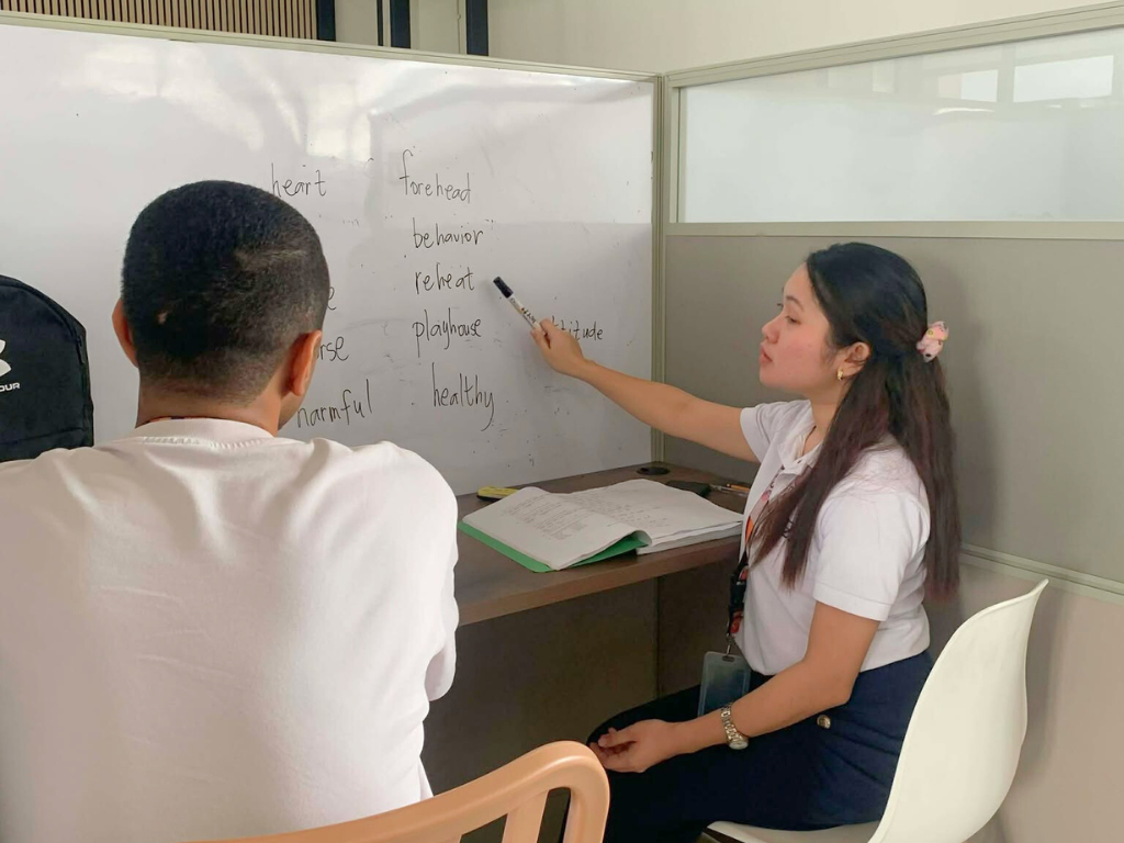 lop hoc 1 kem 1 tai cebu